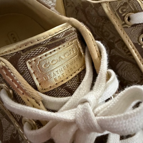 Coach Barrett Signature Monogram Graffiti Low Top Sneakers Gold Metallic 10B - Picture 3 of 11